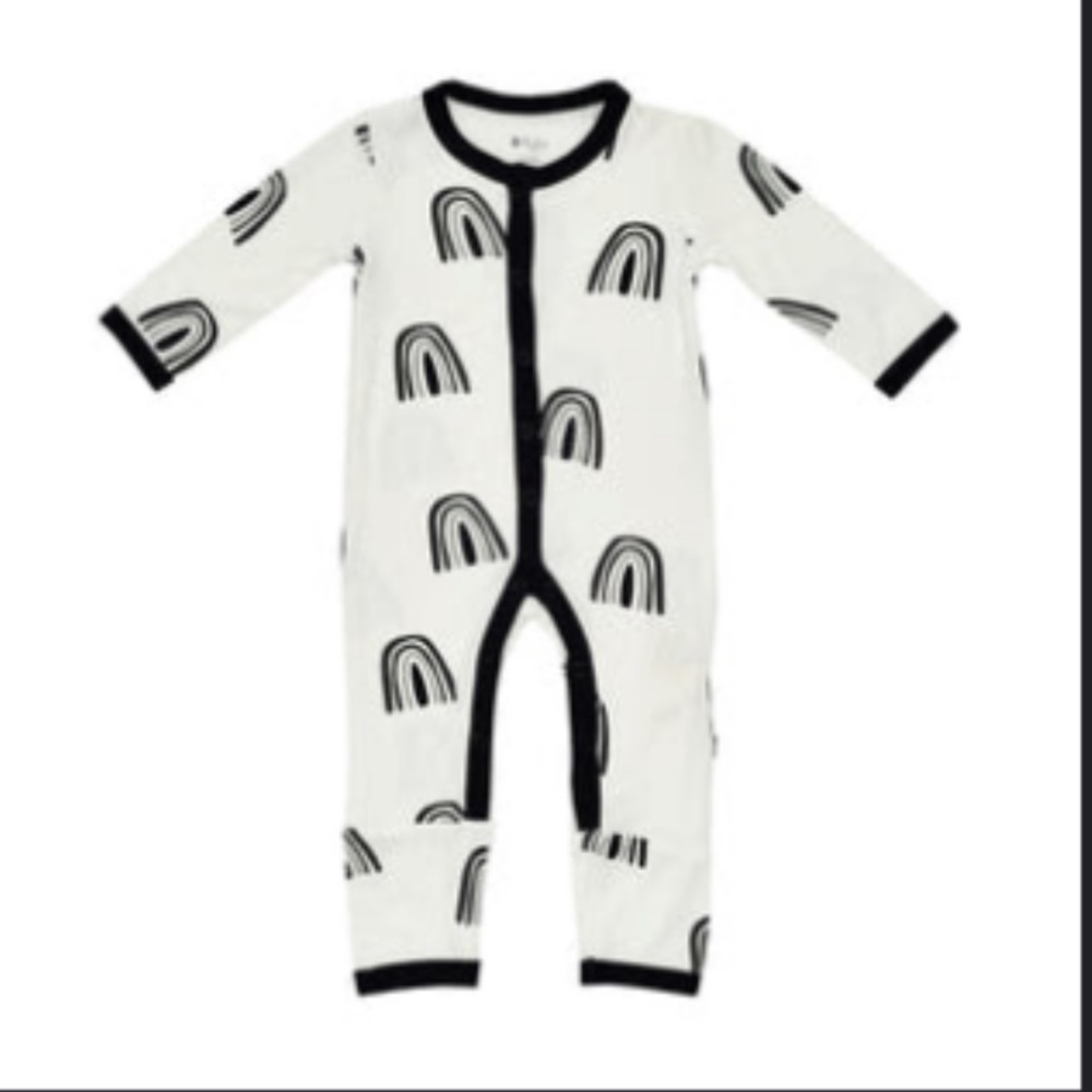 Brand new without tags Kyte Baby snap romper b&w rainbow